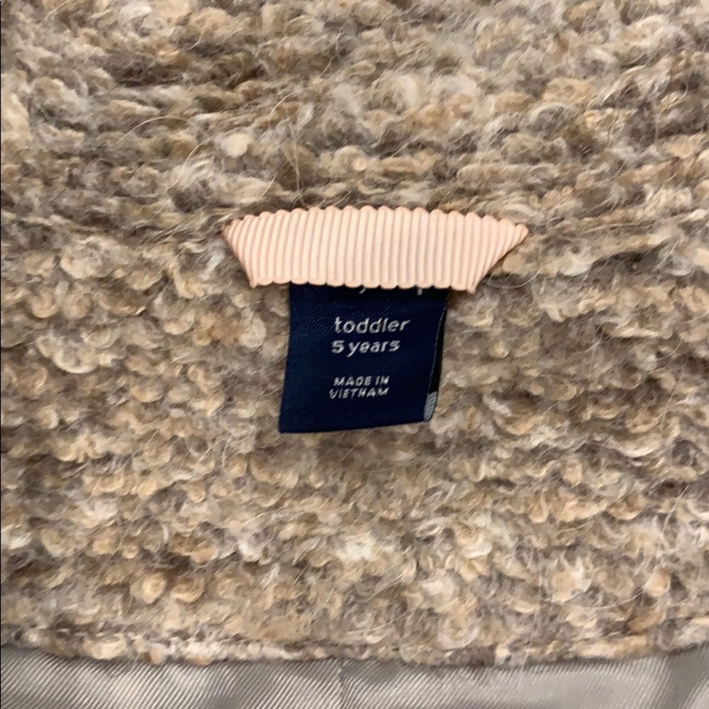 Like New Gap Kids Jacket - Picture 2 of 6